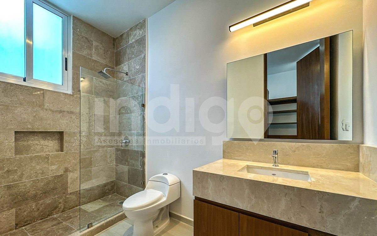 16 de 49: Baño Recámara Secundaria en Planta Baja