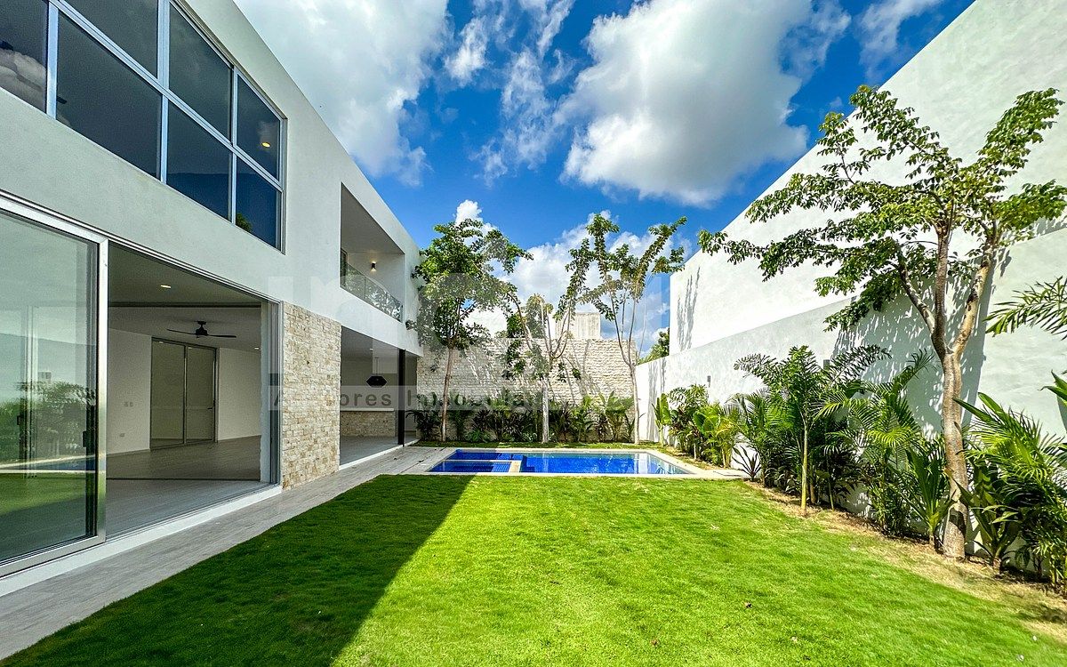 40 de 49: Jardín Trasero