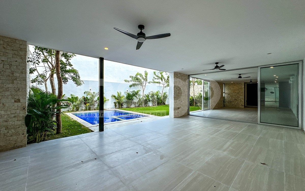 18 de 49: Terraza Posterior Techada