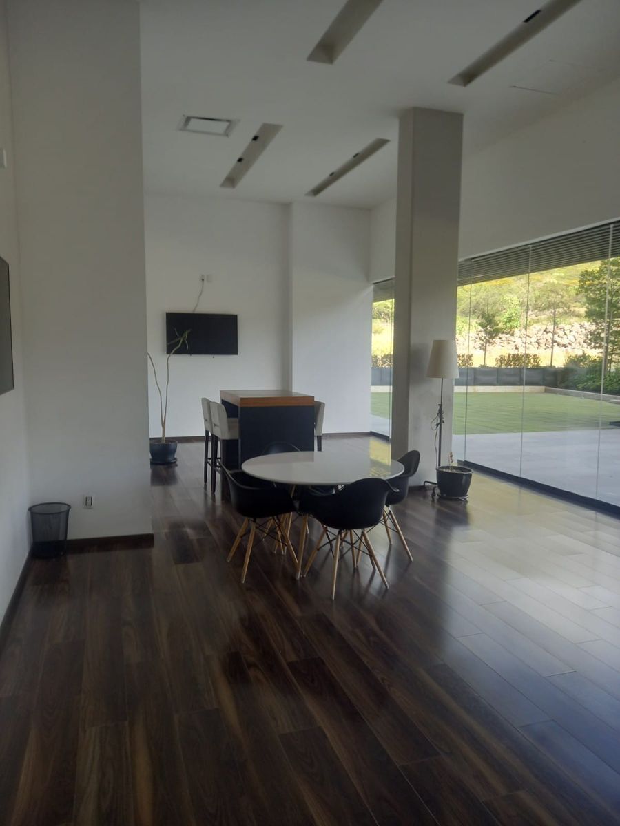 11 de 19: Sala de juntas