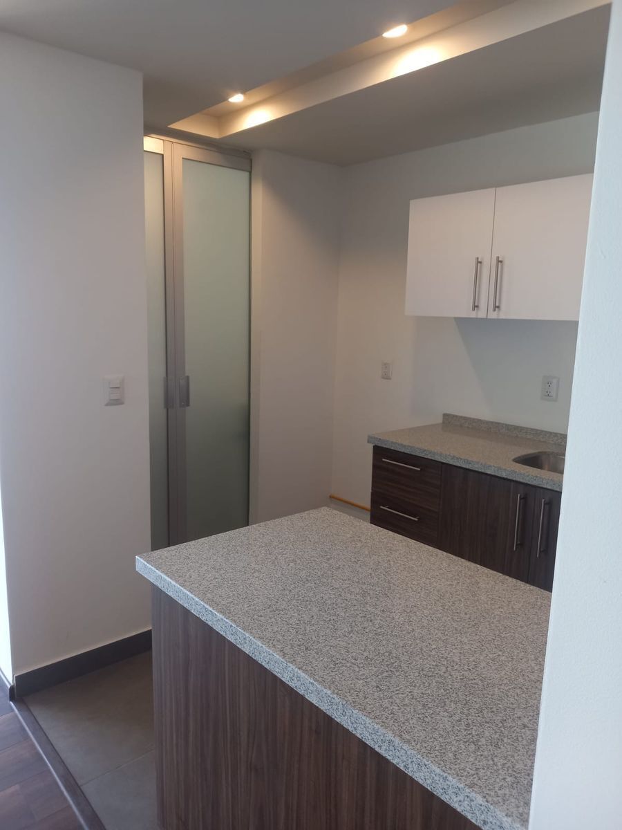 2 de 19: Cocina Equipada