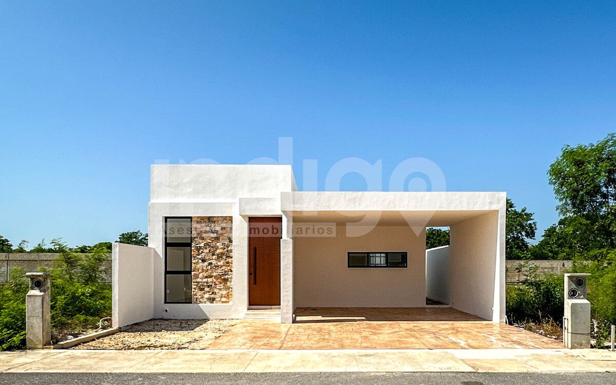 1 de 44: Fachada Frontal