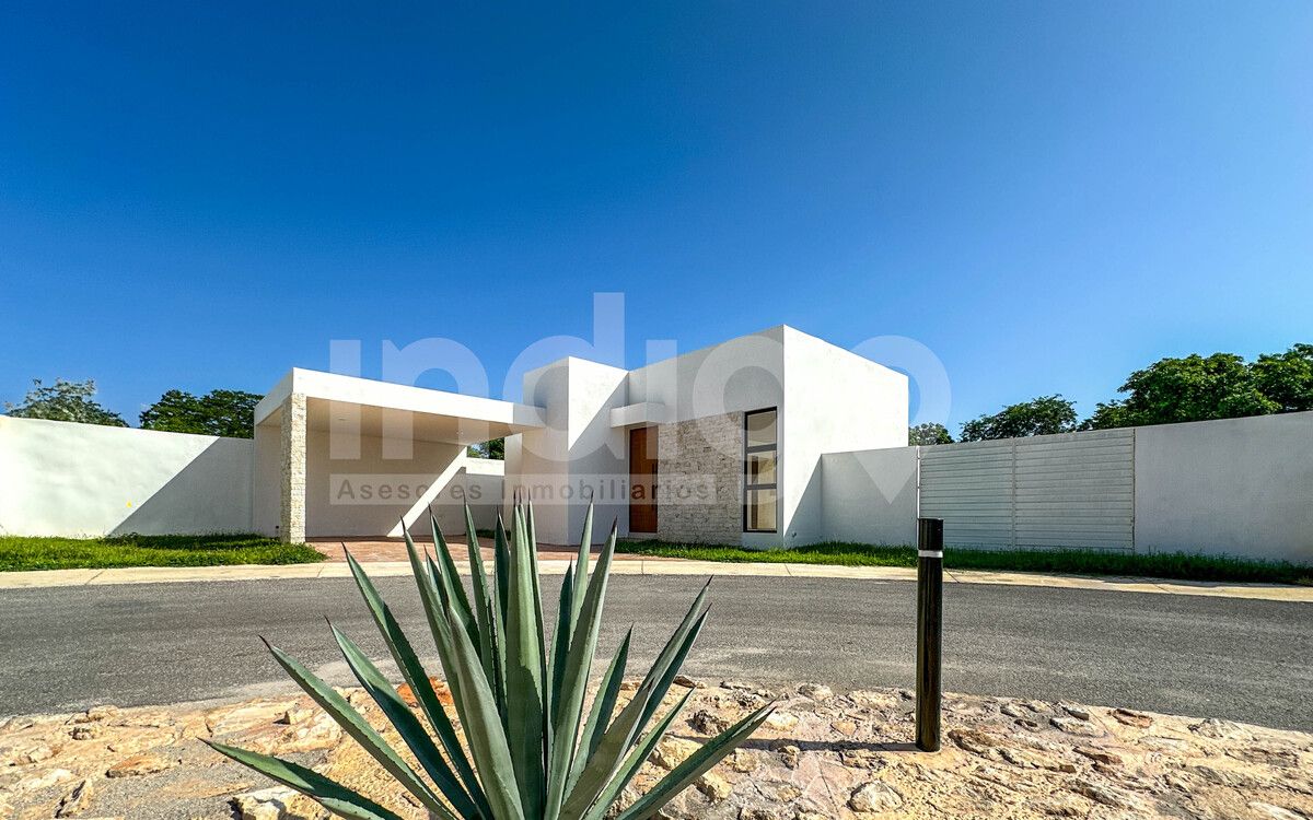 1 de 46: Fachada Frontal