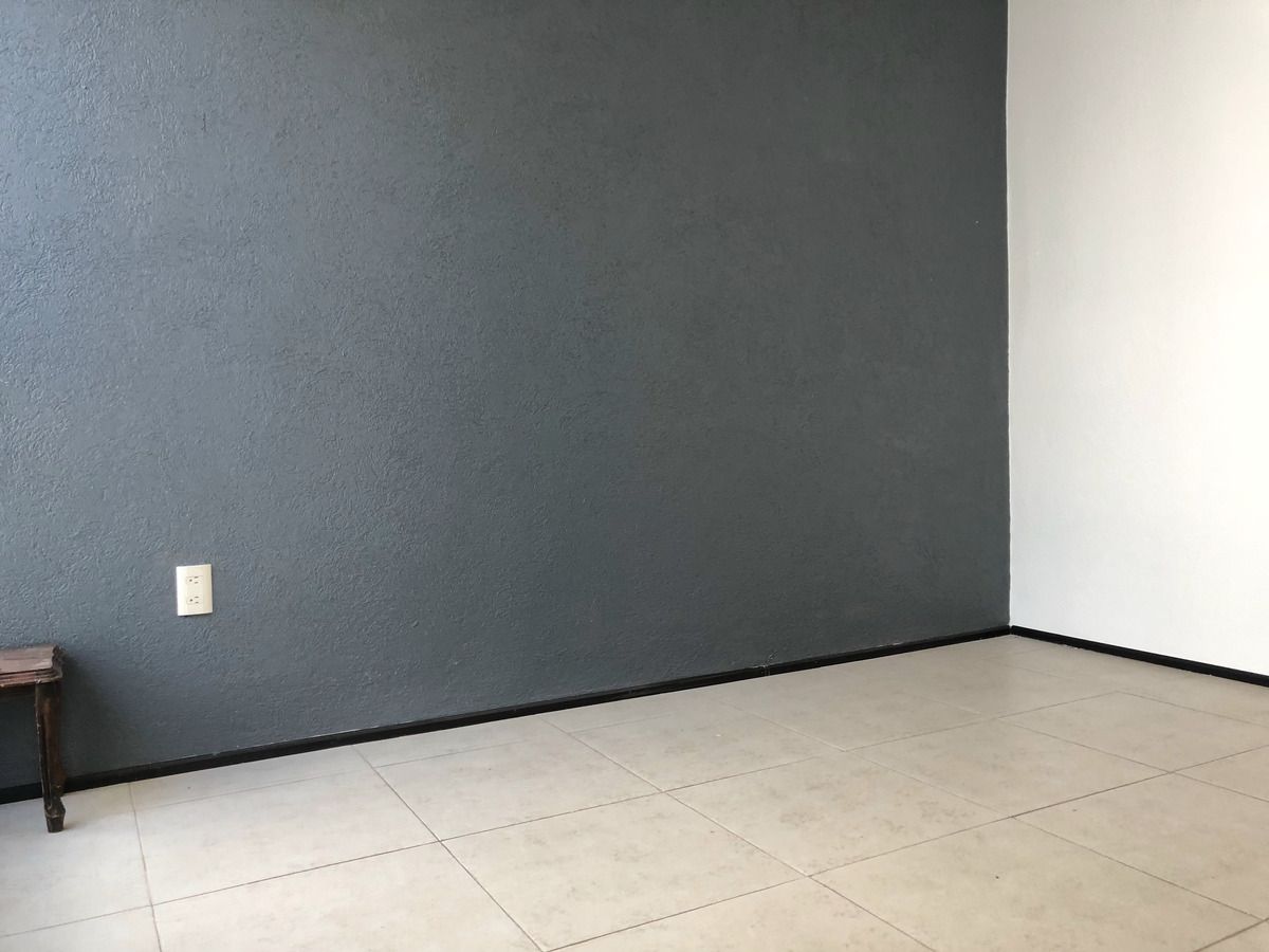 5 de 21: Habitación secundaria con baño completo