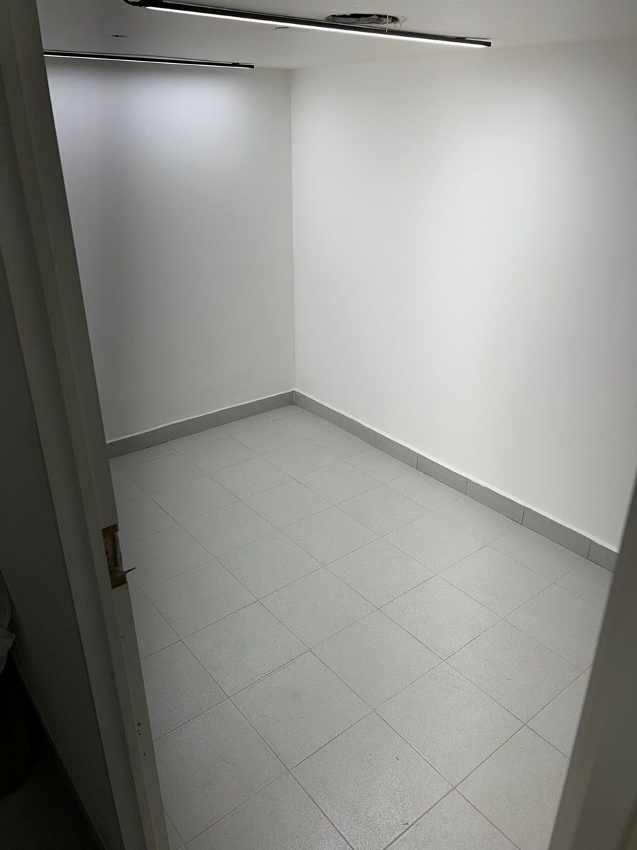 12 de 16: SEMISOTANO