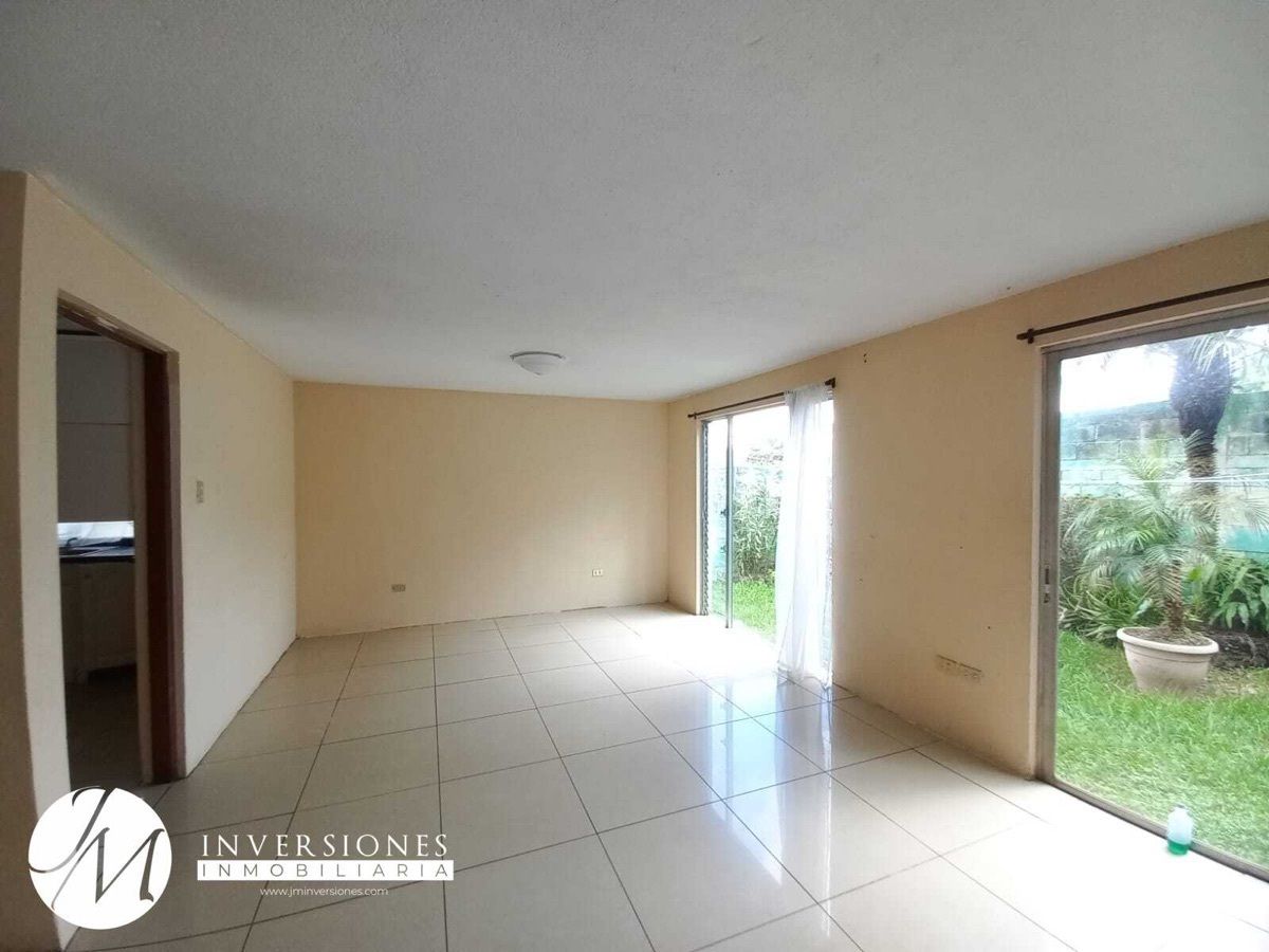 Casa en venta en zona 16 en condominio. - Image 3