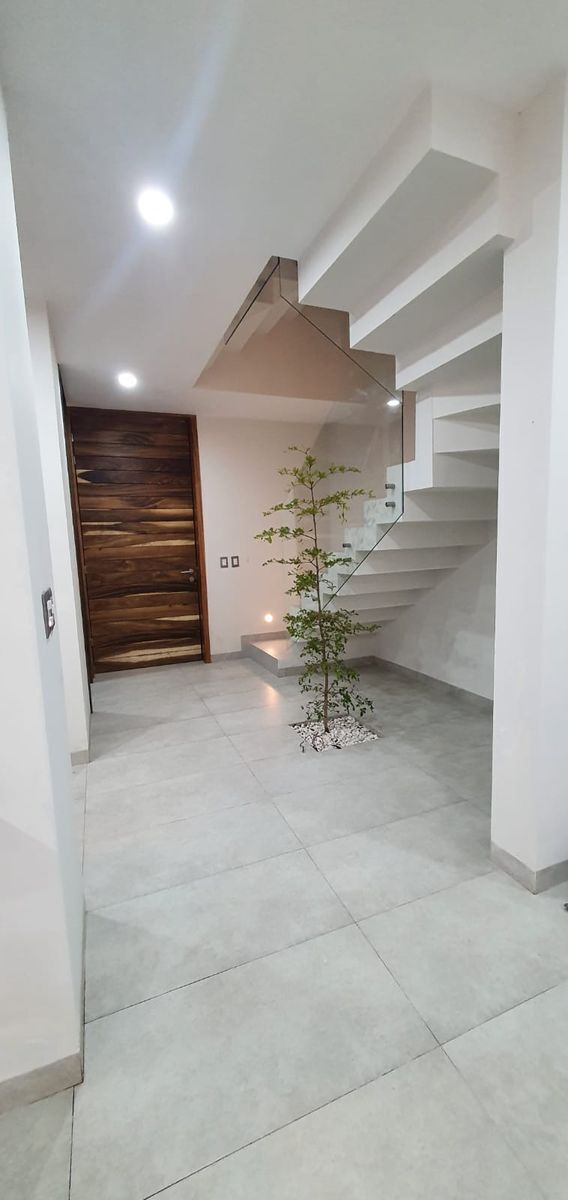 Casa en Valle Imperial, Zapopan, foto 2 de 27