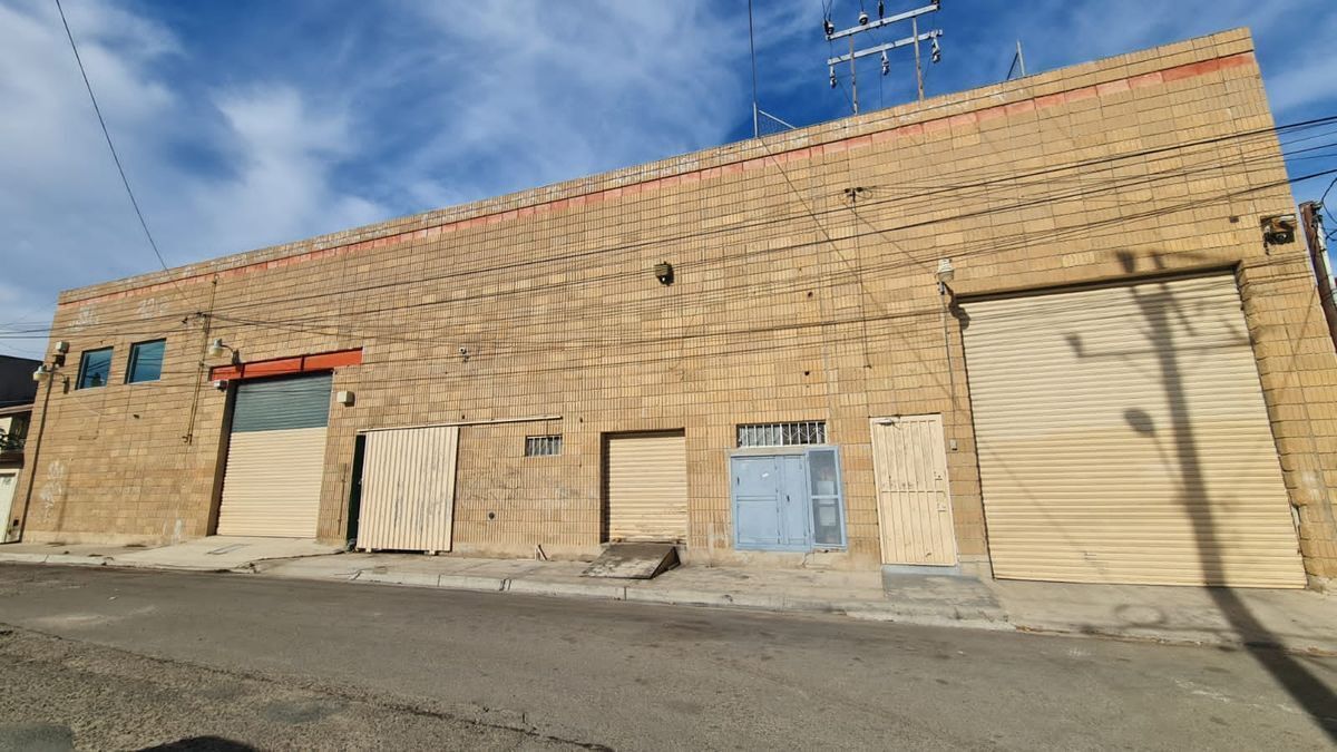 1 de 19: FACHADA EXTERIOR
