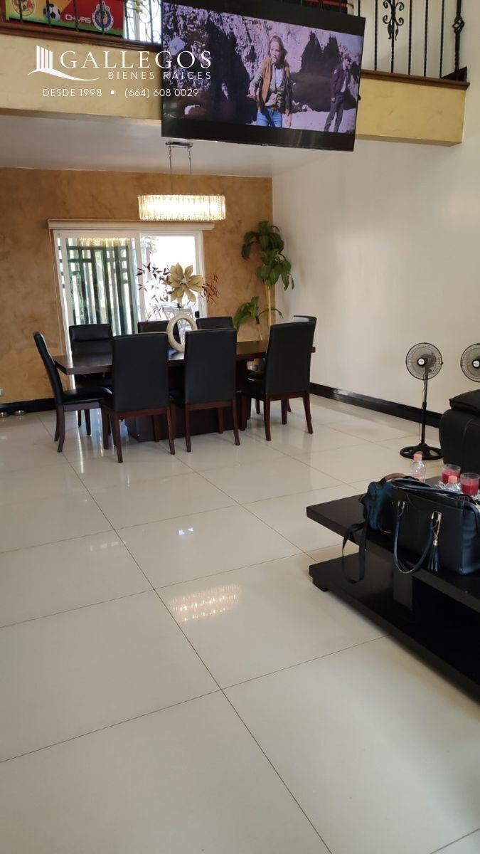 9 de 20: AREA DE COMEDOR