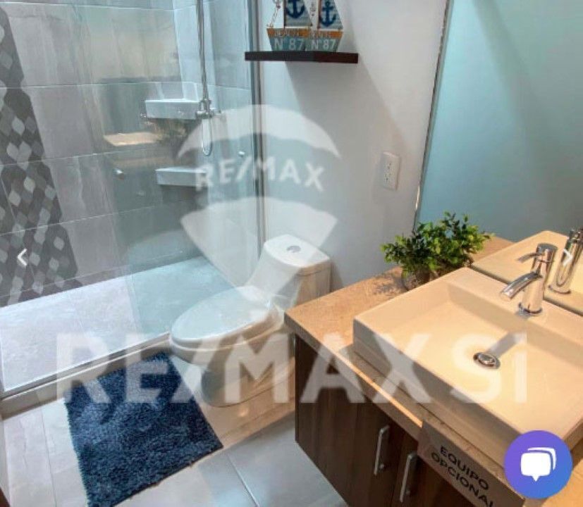 baño principal con vestidor