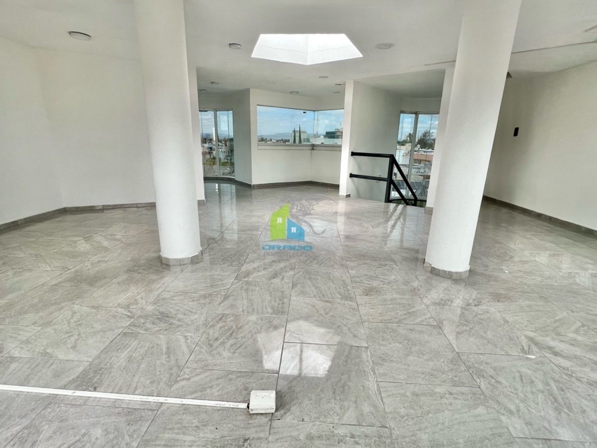 Edificio en El Pocito, Corregidora, foto 14 de 33