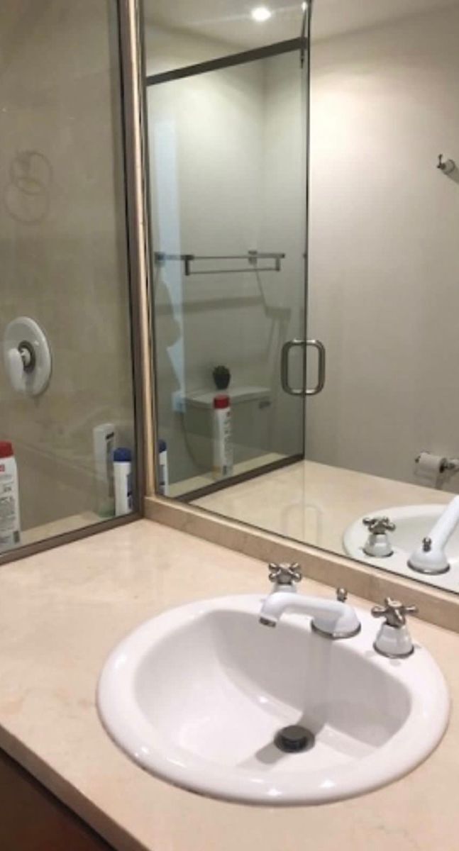 16 de 34: Baño