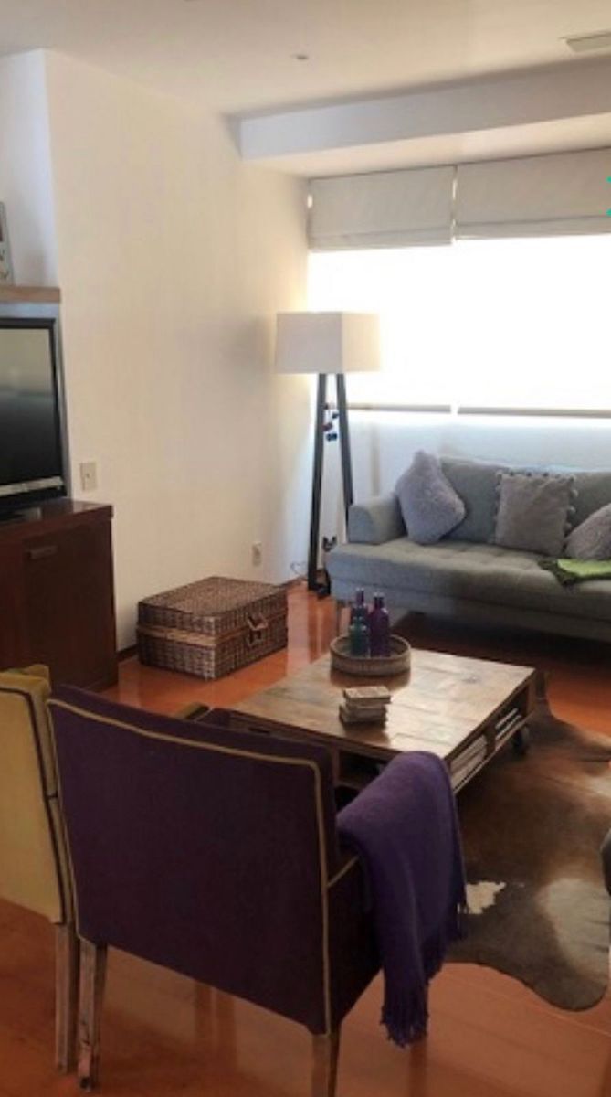 15 de 34: Family room 