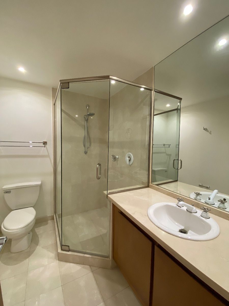 29 de 34: Baño recamara secundaria 