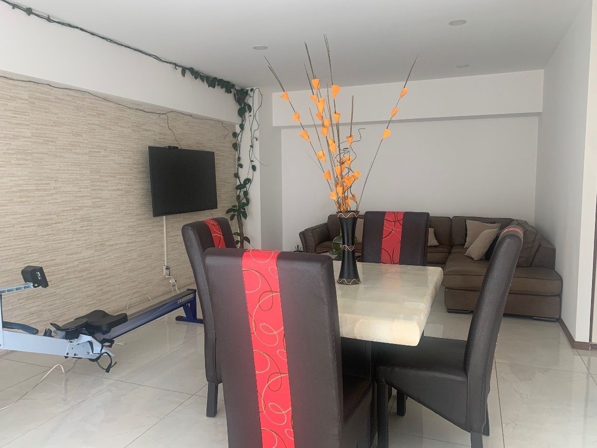 2 de 50: Sala comedor