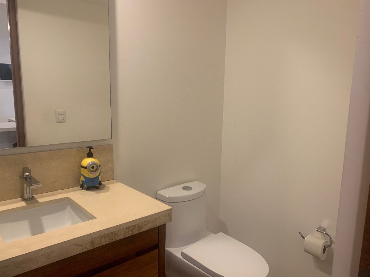 5 de 50: Medio baño