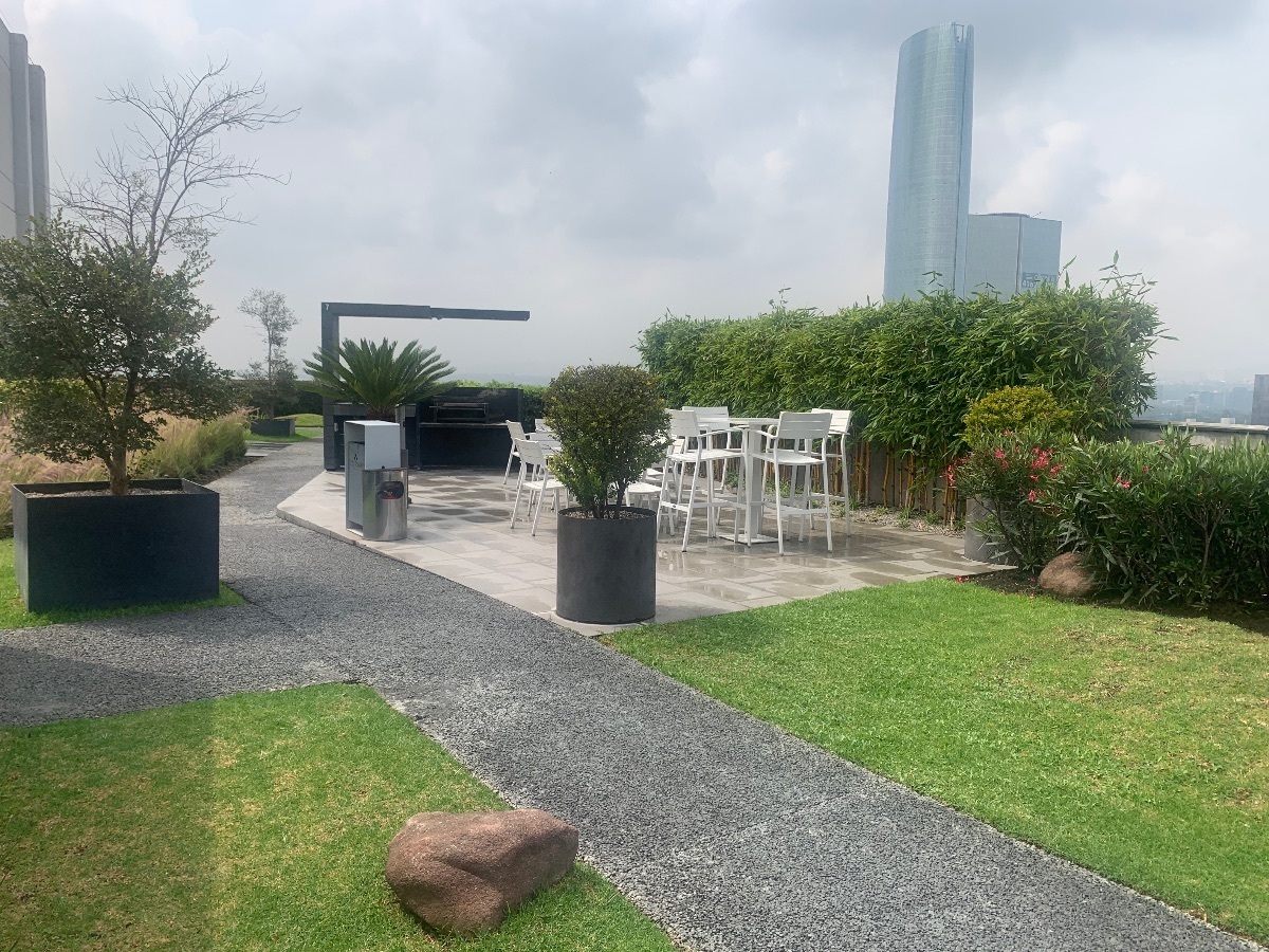 18 de 49: Roof garden