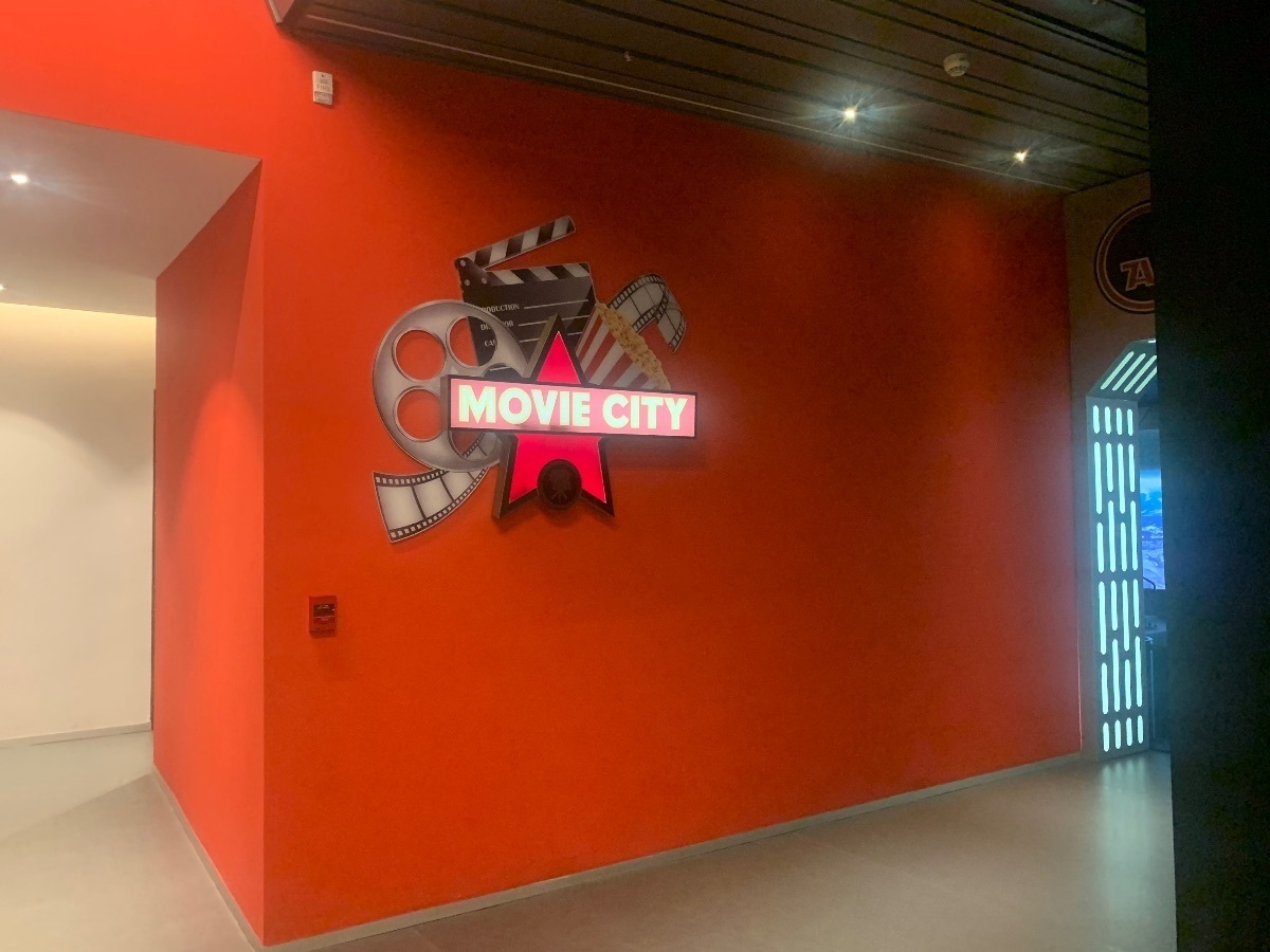 30 de 49: Sala de cine
