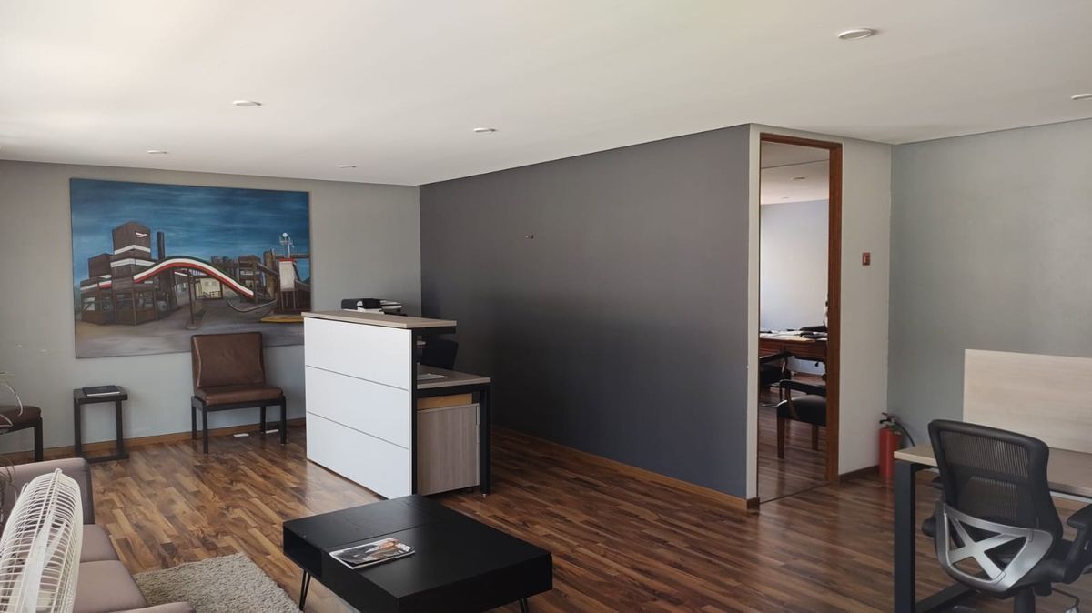 CASA EN VENTA CON USO DE SUELO COMERCIAL Y OFICINAS - foto 3
