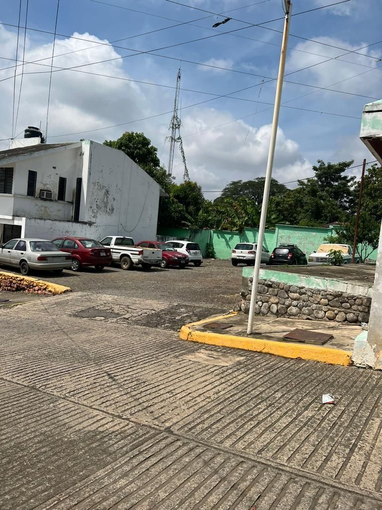 4 de 12
