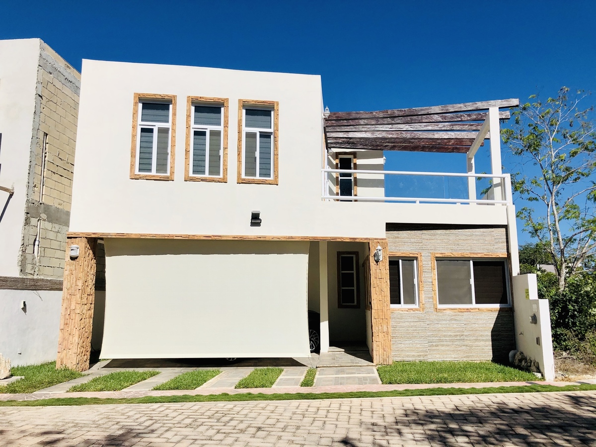 CASA EN VENTA EN PLAYA DEL CARMEN EN RESIDENCIAL EasyBroker