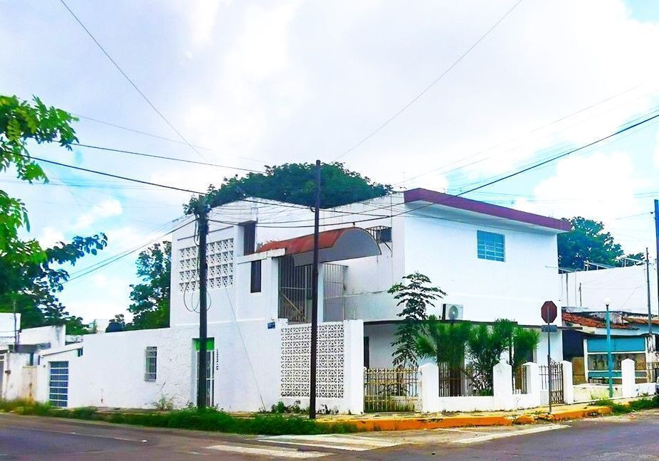 VENTA DE CASA EN ESQUINA IDEAL PARA OFICINA O COMERCIO. ITZIMNA, MÉRIDA ...