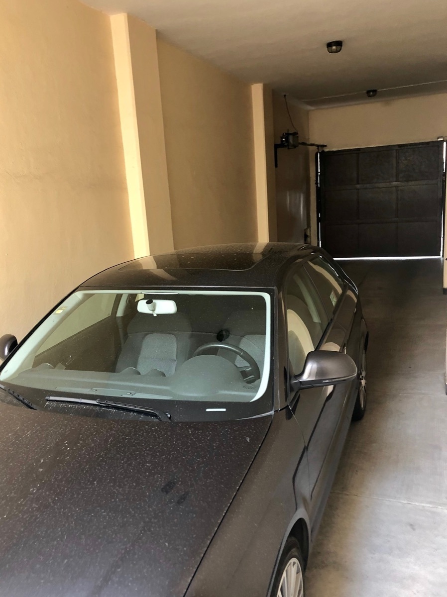 22 of 24: Estacionamiento