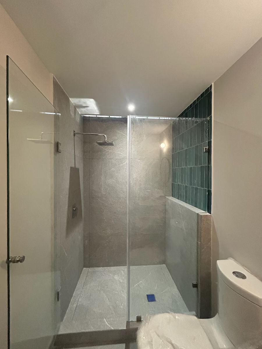 20 of 24: Baño recámara 2