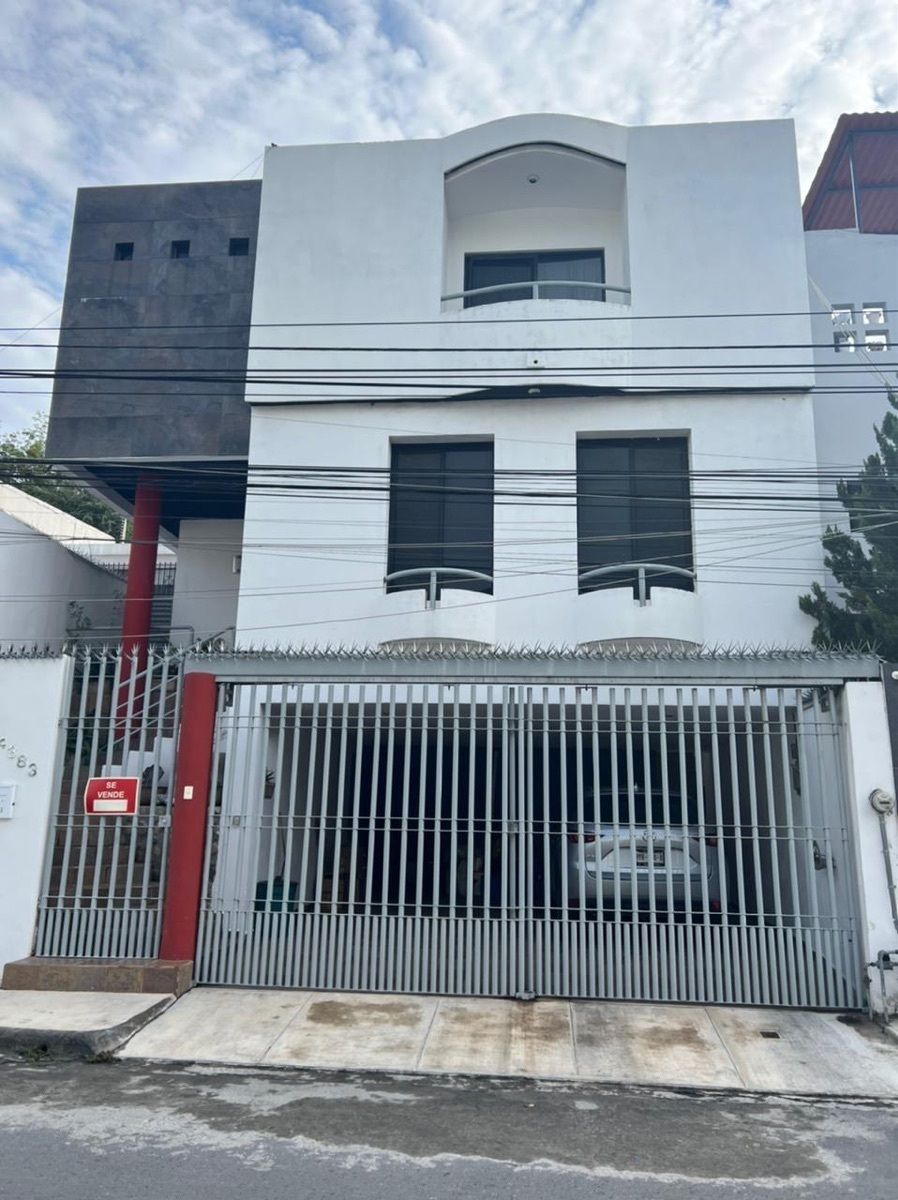 CASA EN VENTA EN COLONIA LAS BRISAS