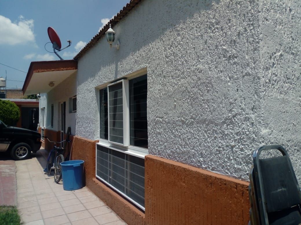 Casa en venta en San,Patricio, Las pintitas centro, El Salto, Jalisco -  Casas y Terrenos