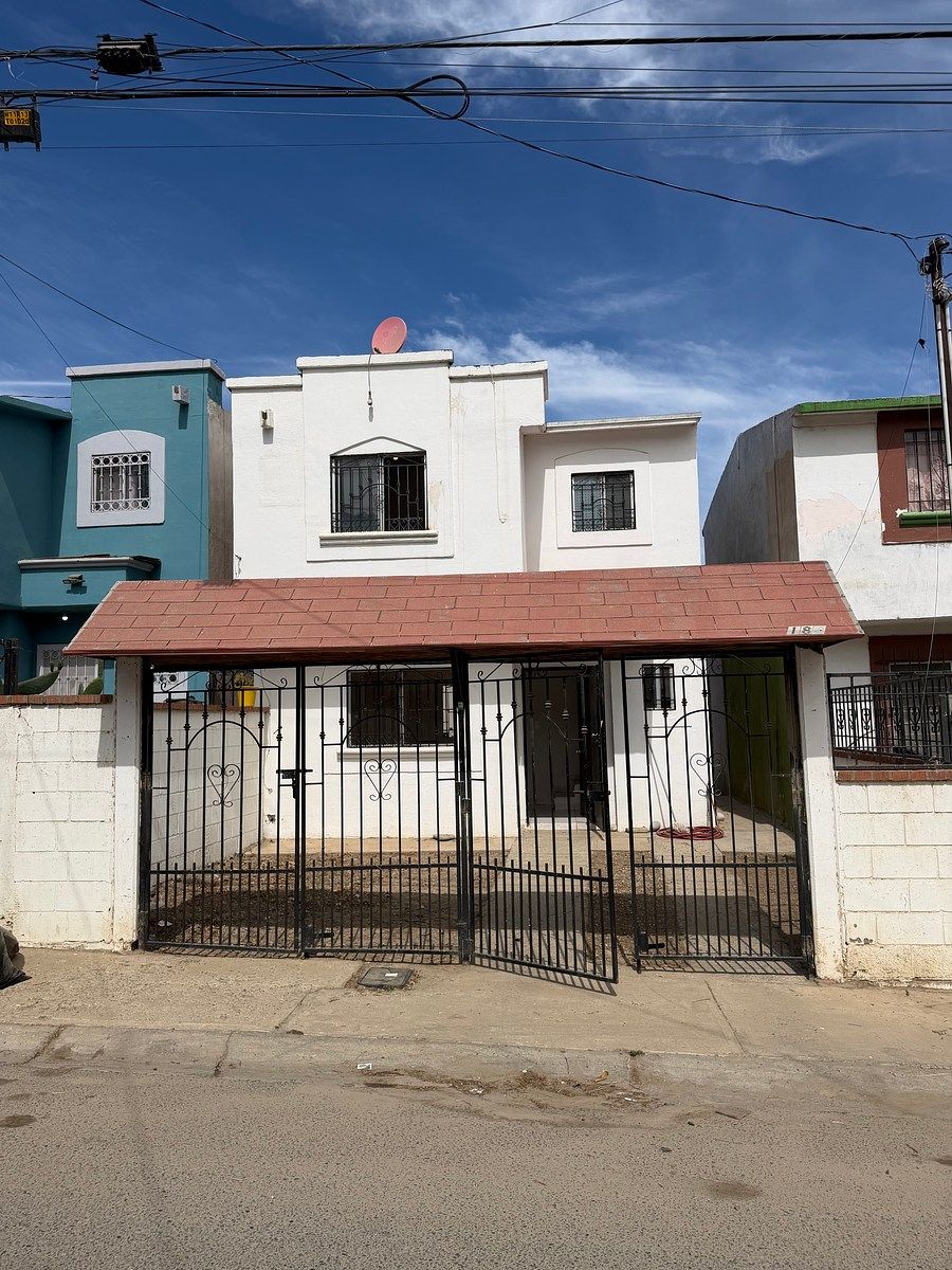 RENTA DE CASA EN TECATE. LOMAS DE SANTA ANITA, foto 1 de 25