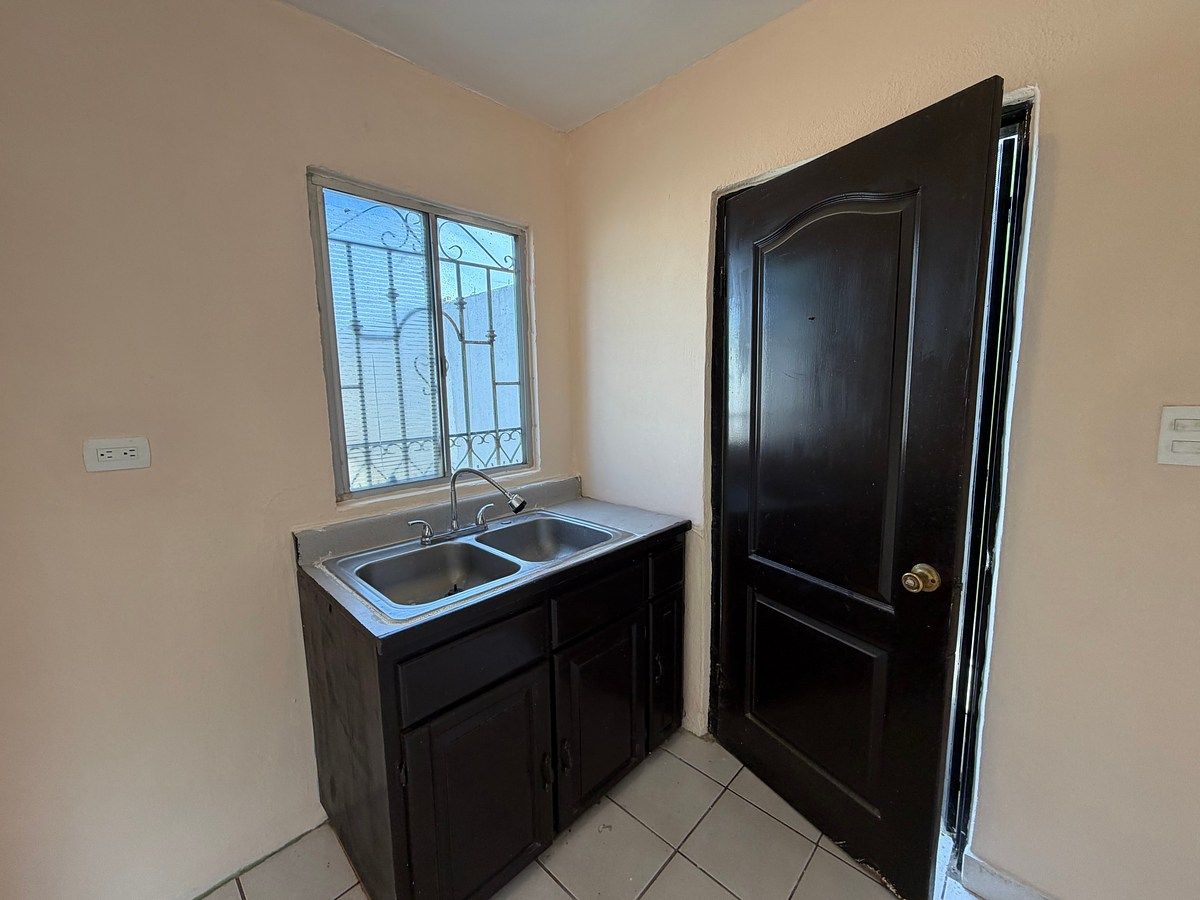 Casa en Lomas de Santa Anita, Tecate, foto 10 de 25