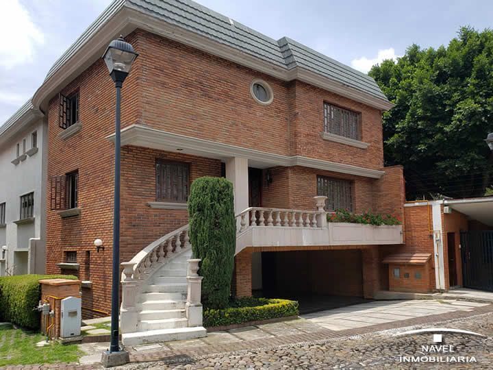 Excelente casa en la parte baja de las Águilas | EasyBroker