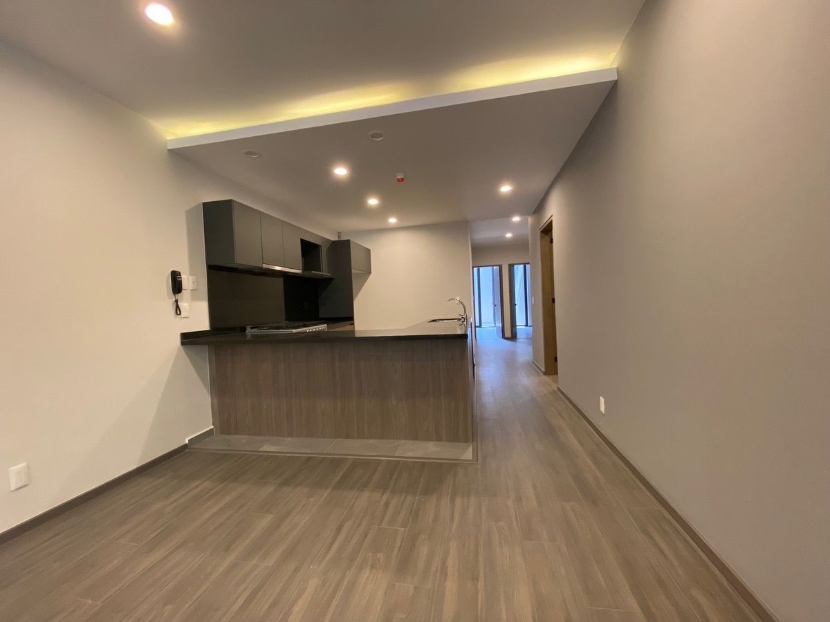 2 of 26: Vista barra de la cocina