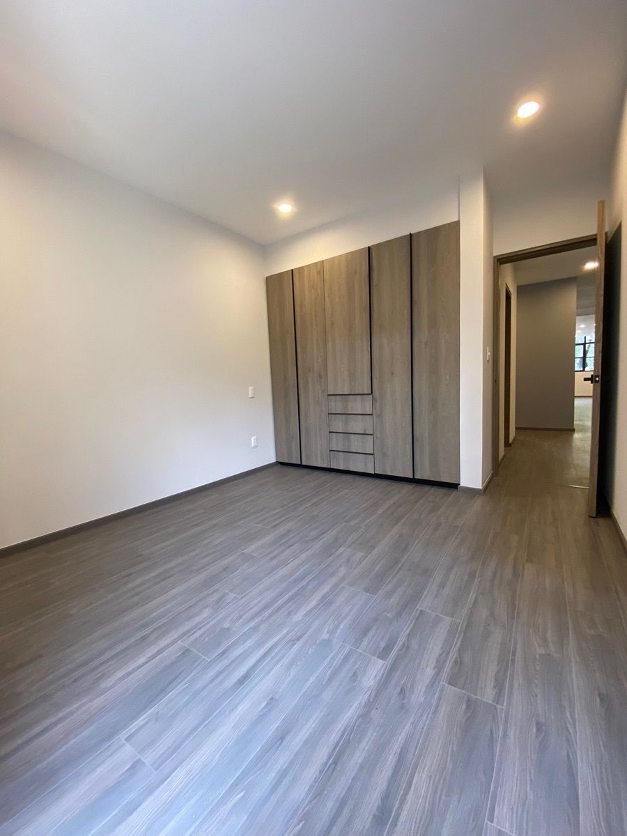 12 of 26: Recámara 2