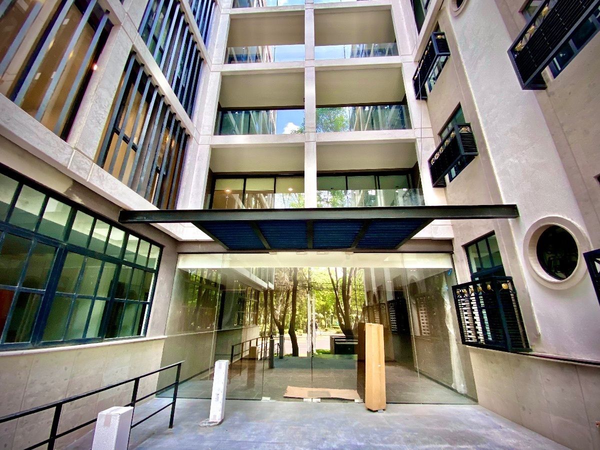 1 of 26: Entrada principal