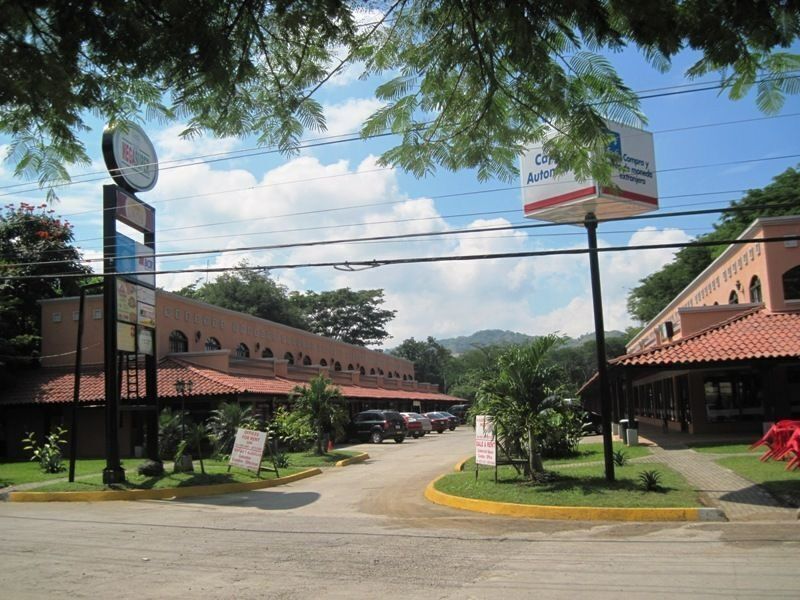 7 of 10: Plaza Colonial Commercial Center
 5 minutes walking distance