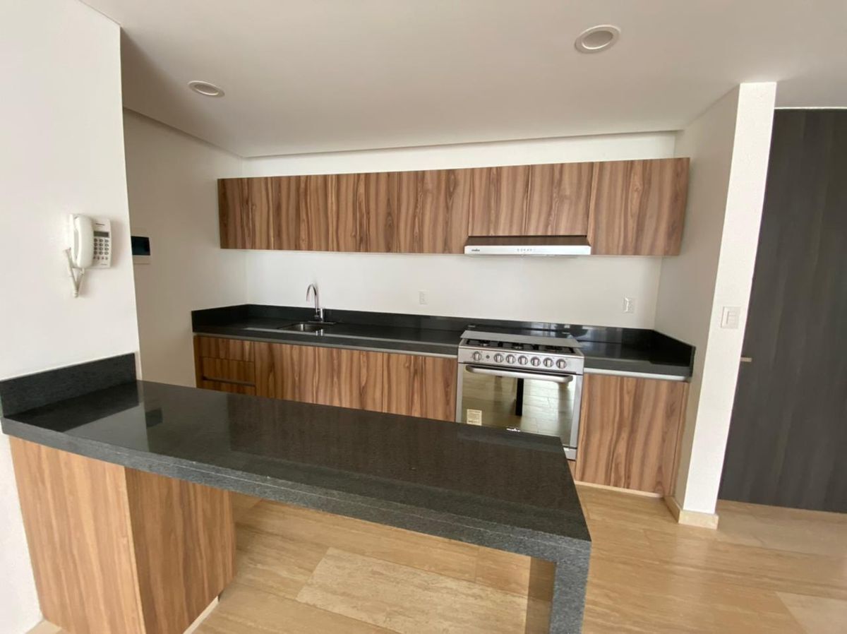 6 de 19: MODERNA COCINA ABIERTA