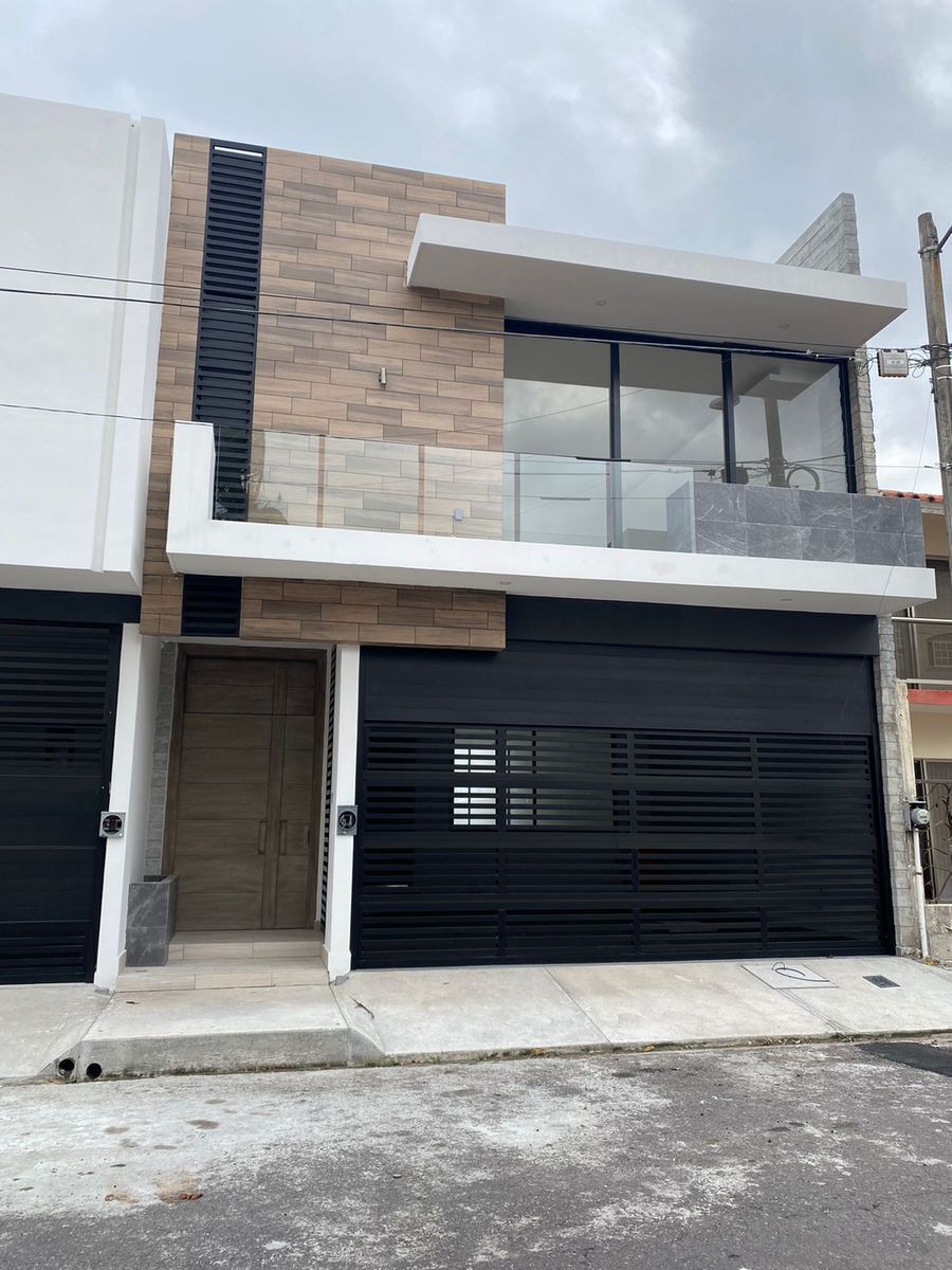 CASA EN VENTA, CALLE EL MERO, FRAC. BOCA DE ORO, BOCA DEL RIO, VERACRUZ