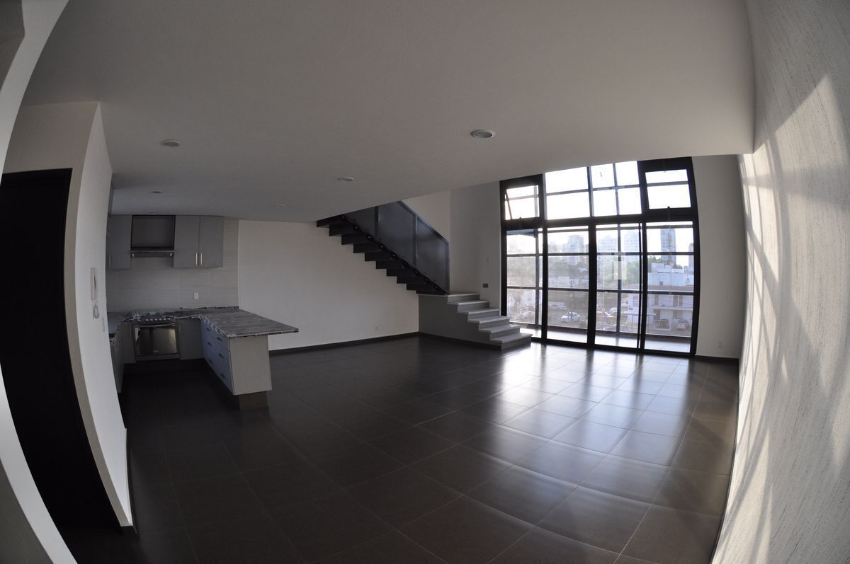 16 de 23: LOFT