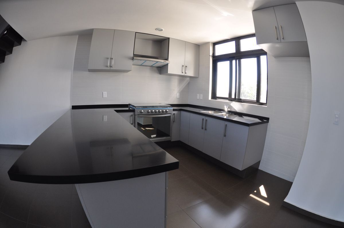 19 de 23: LOFT
