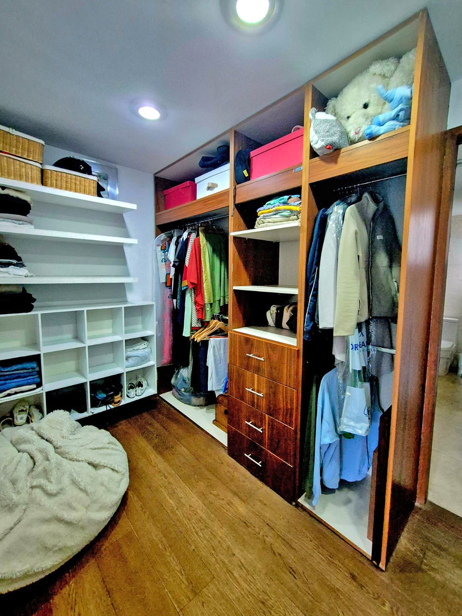 32 de 34: Vestidor 3a recámara