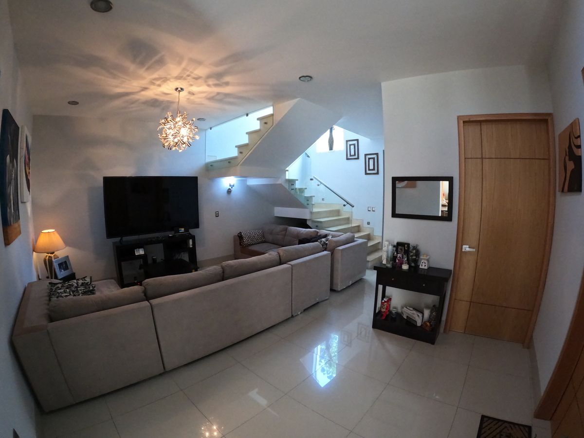 4 de 39: Sala