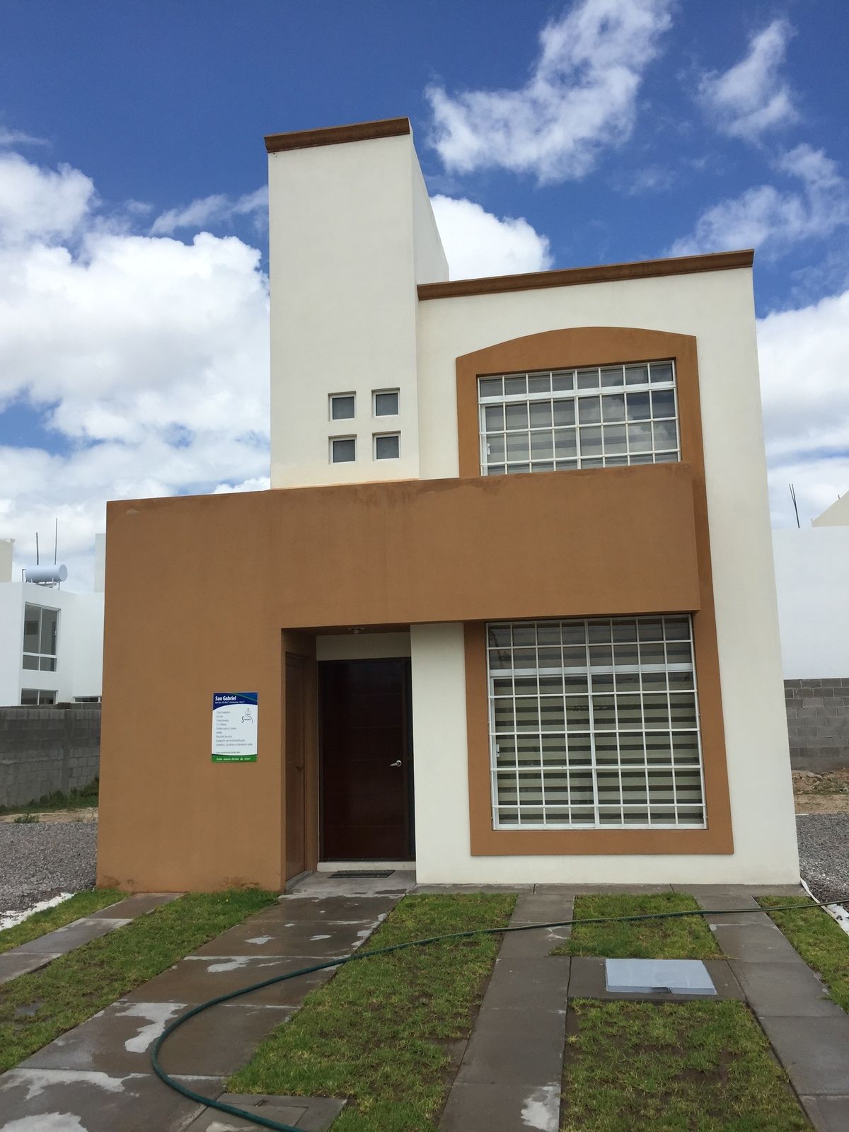 1 de 26: Modelo San Gabriel