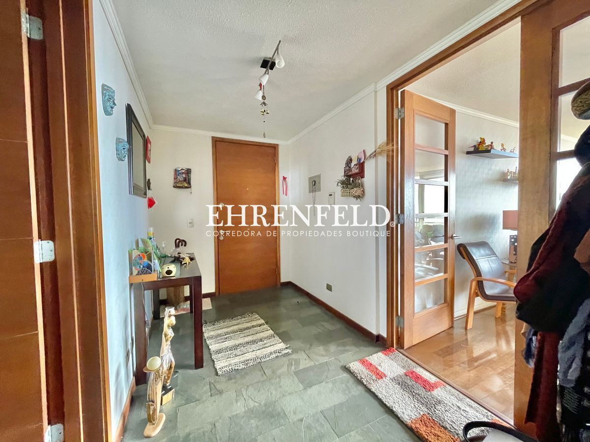 13 de 44: Hall.