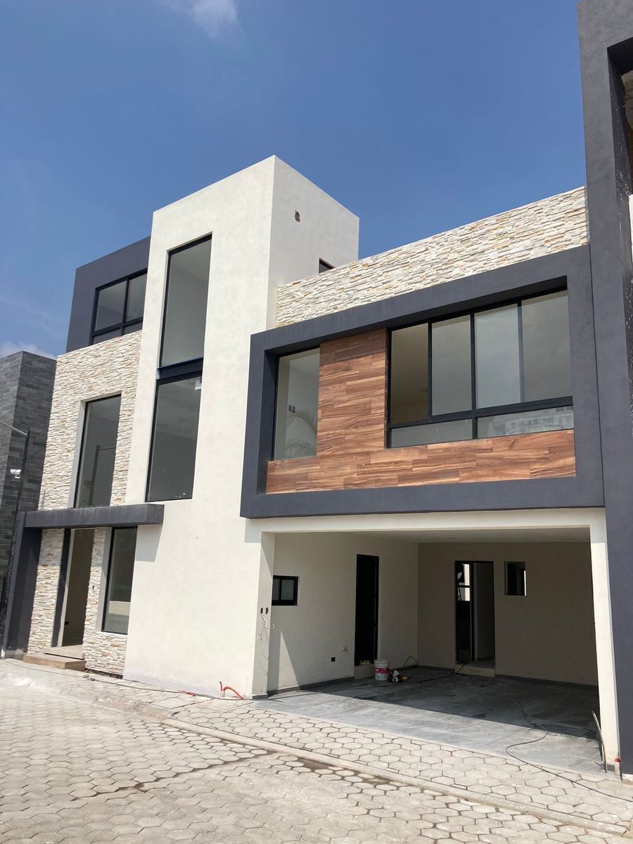 Casa en venta Puebla Santiago Momoxpan Espacios Amplios 4 recámaras