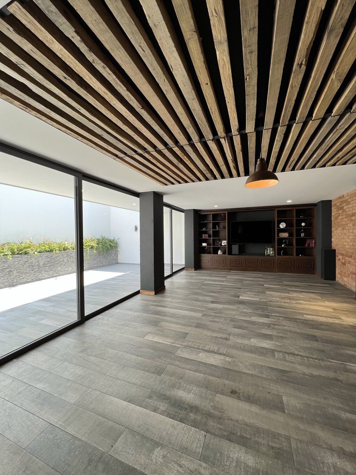 29 of 30: SALON DE USOS MULTIPLES / PLANTA BAJA