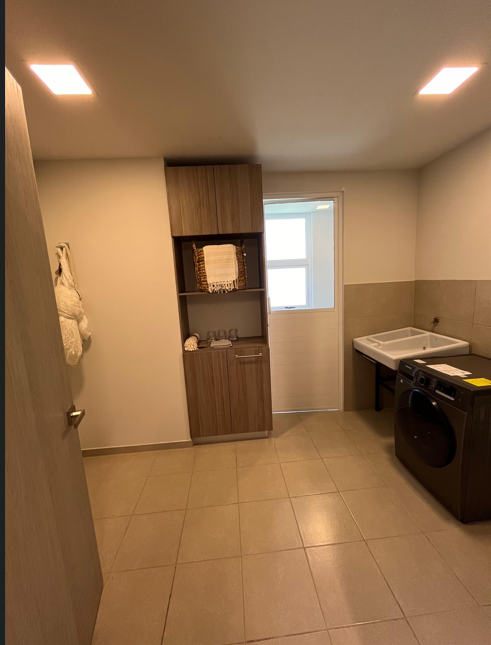 16 de 39: Cuarto de Servicio