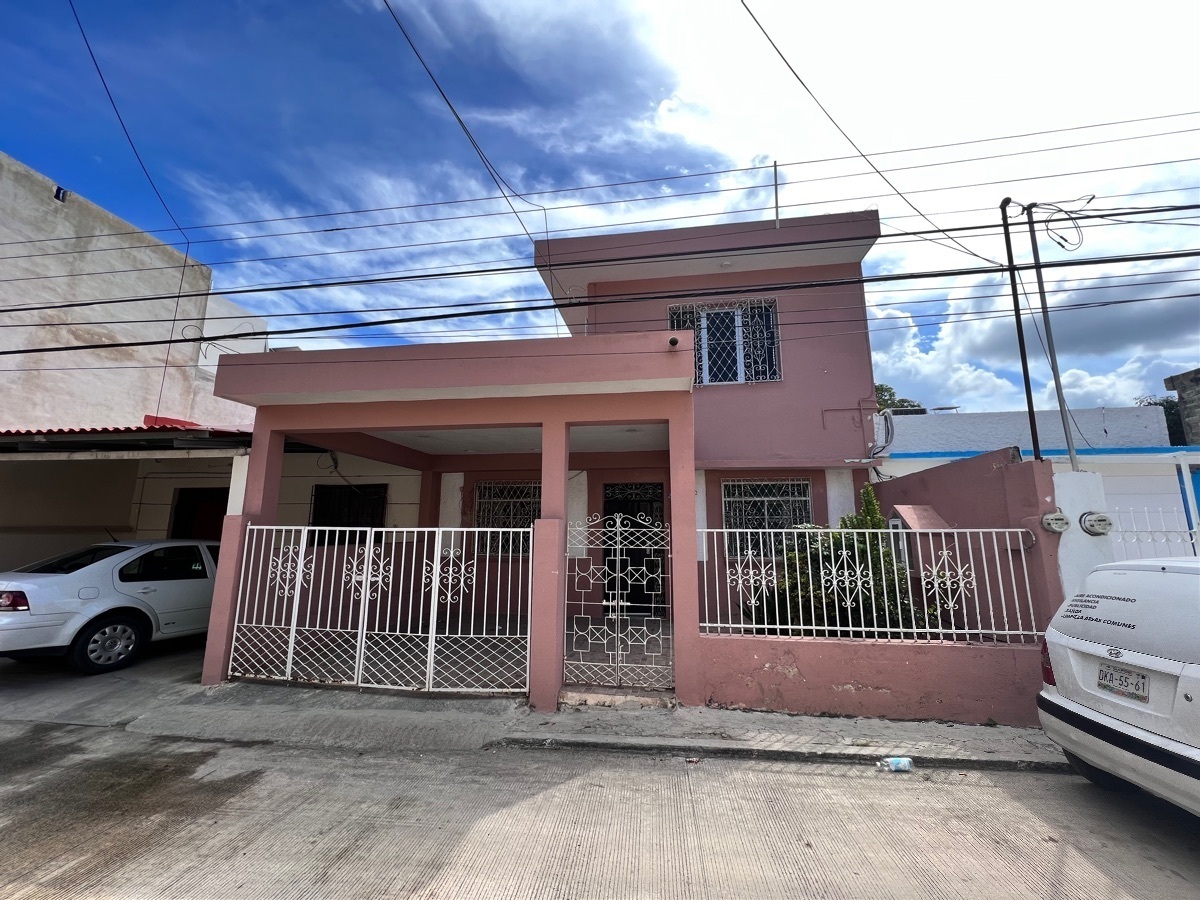 EN RENTA, Linda casa colonial en Barrio de San Román