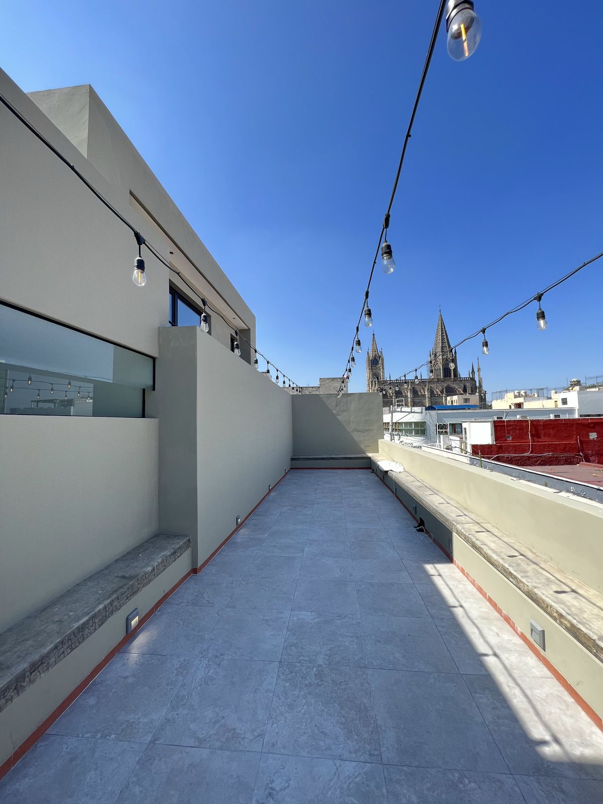 1 of 12: ZEN LOUNGE. TERRAZA DE USO COMUN CON VISTAS AL EXPIATORIO.